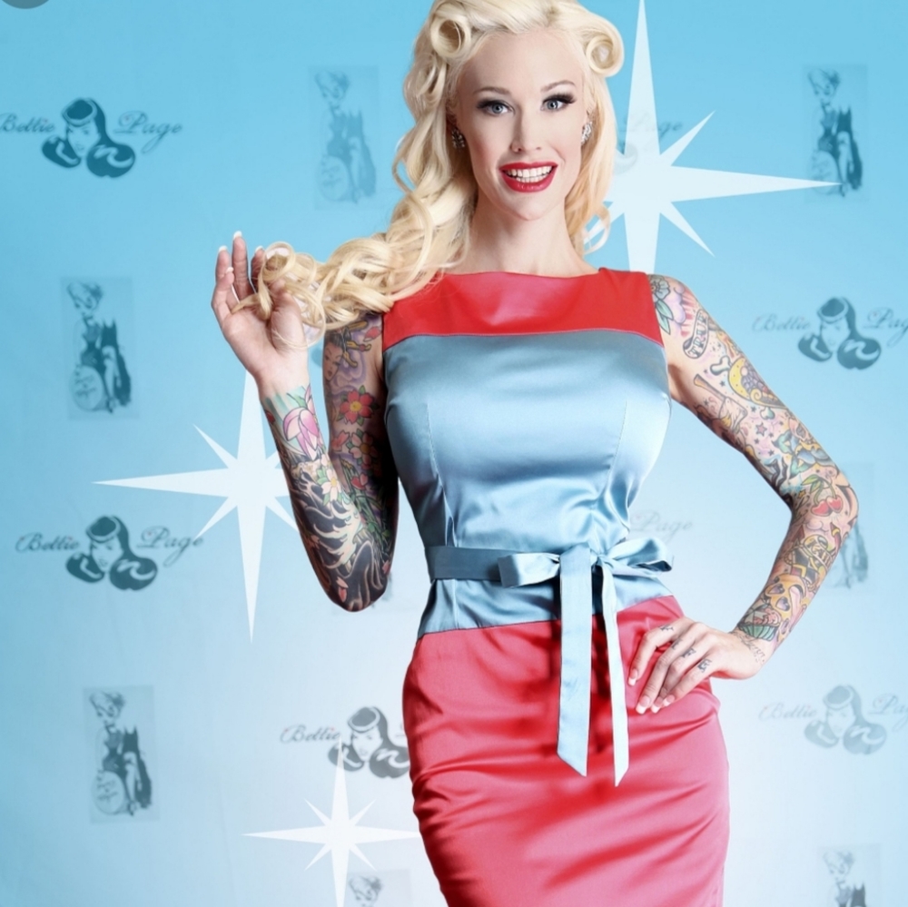 Vintage retro Betty page wiggle dress